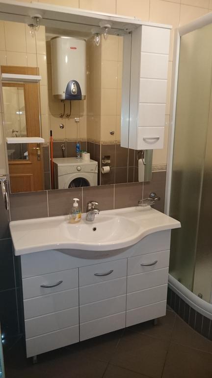 Apartment Tija Makarska Esterno foto