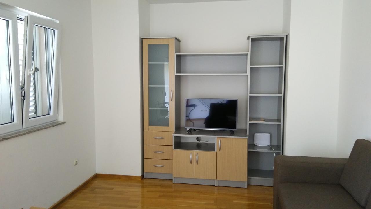 Apartment Tija Makarska Esterno foto